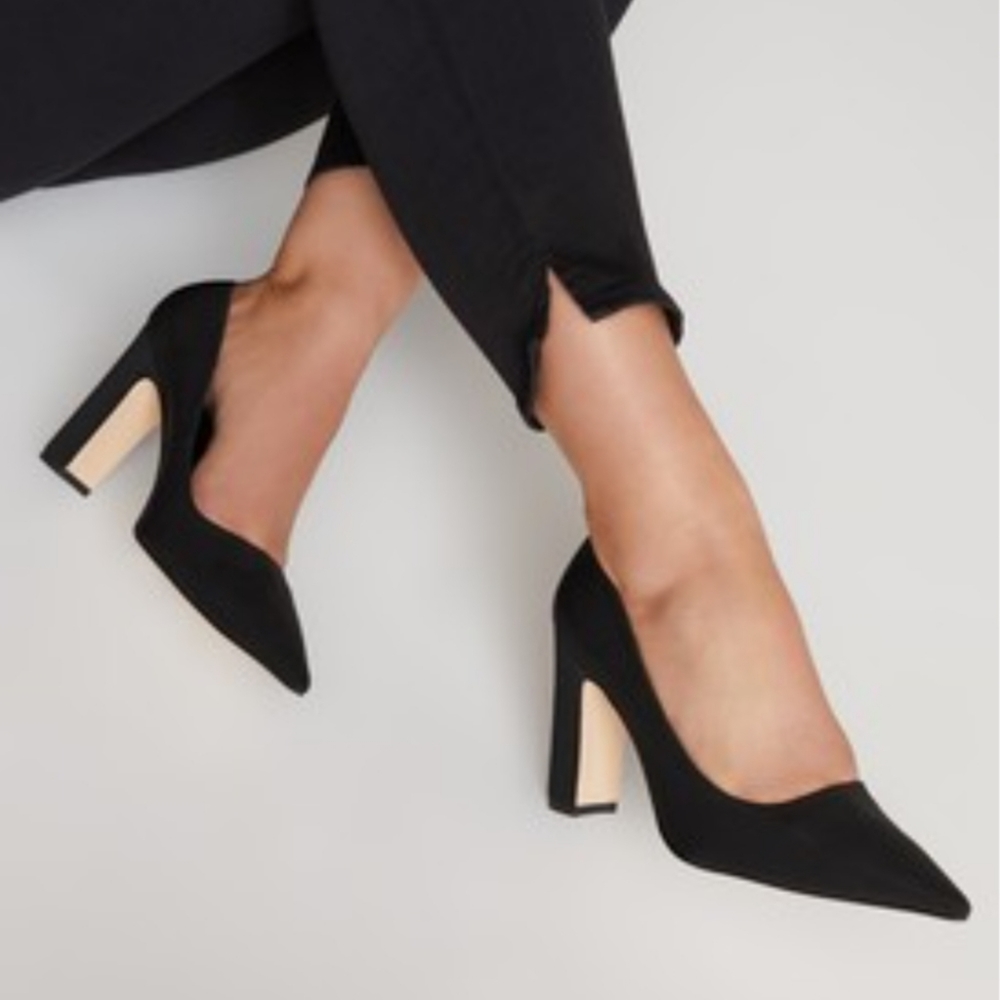 Good American 🇺🇲 Statement pumps